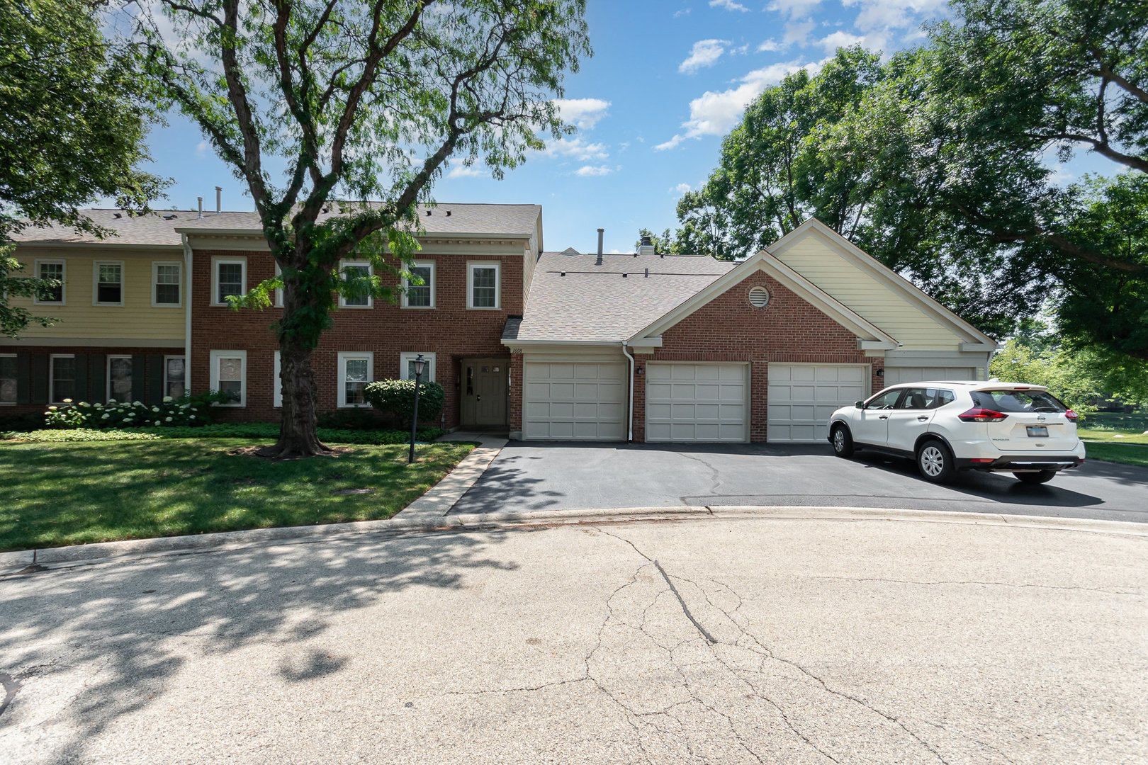 1608 Newburn Court #D1, Wheeling, IL 60090