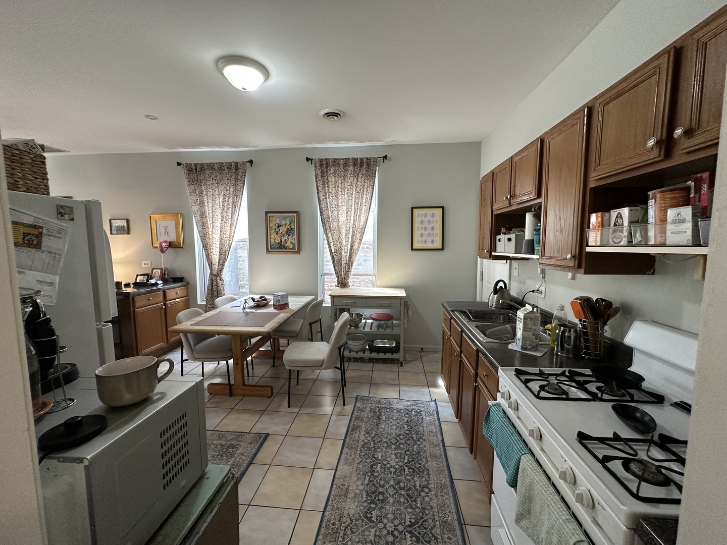 1516 N Greenview Avenue #3F, Chicago, IL 60642