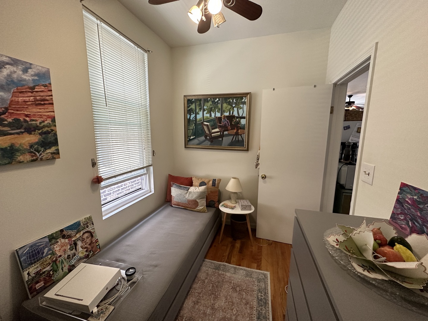 1516 N Greenview Avenue #3F, Chicago, IL 60642