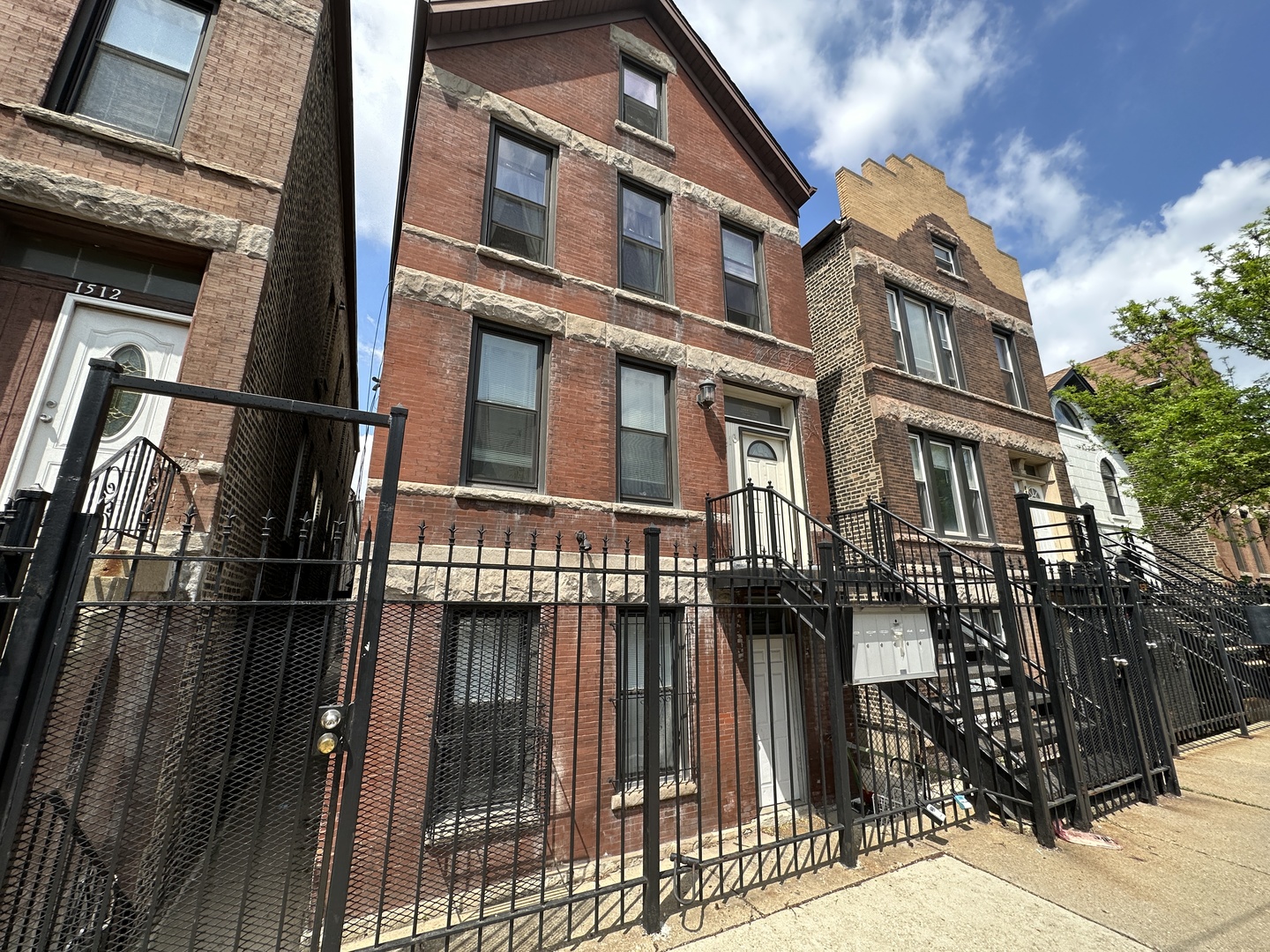 1516 N Greenview Avenue #3F, Chicago, IL 60642