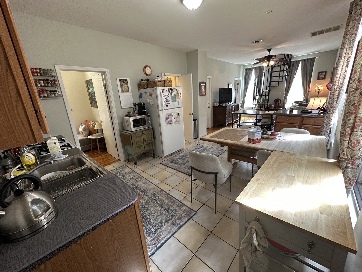 1516 N Greenview Avenue #3F, Chicago, IL 60642