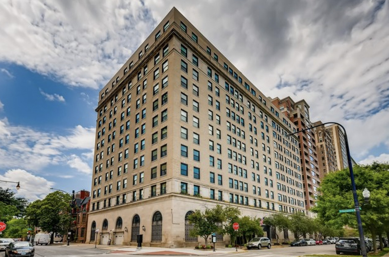 2100 N Lincoln Park West #4DN, Chicago, IL 60614