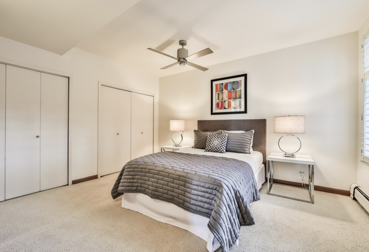 2100 N Lincoln Park West #4DN, Chicago, IL 60614