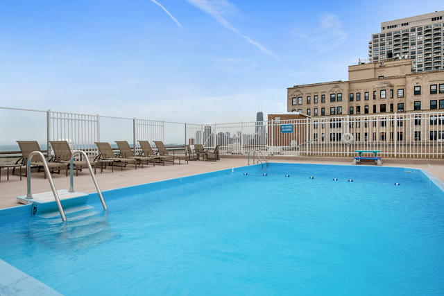 2100 N Lincoln Park West #4DN, Chicago, IL 60614