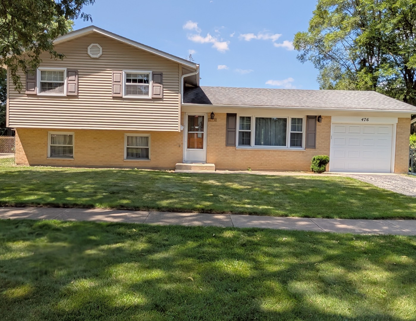 476 Raupp Boulevard, Buffalo Grove, IL 60089