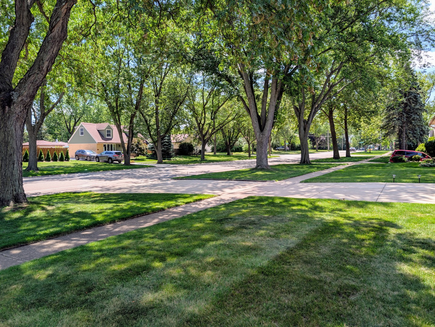 476 Raupp Boulevard, Buffalo Grove, IL 60089