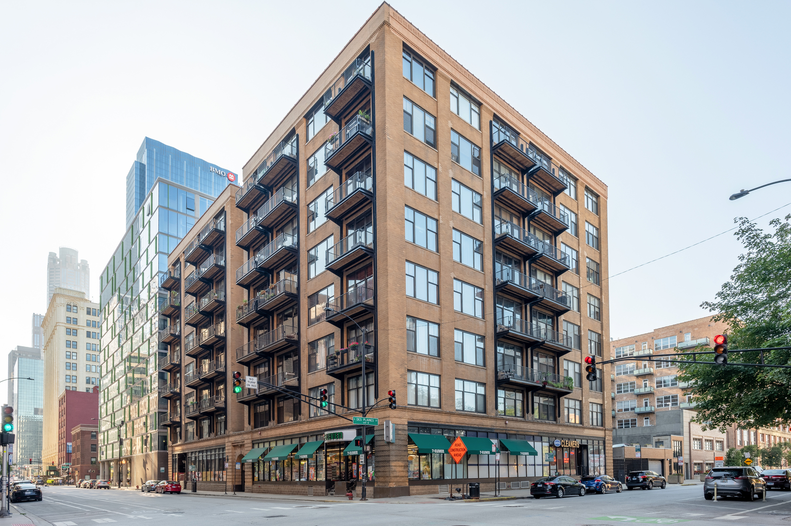 625 W Jackson Boulevard #406, Chicago, IL 60661
