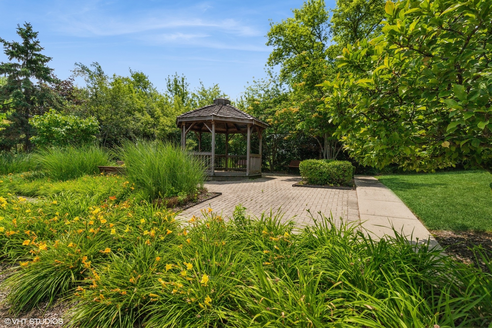 54 W Big Horn Drive, Hainesville, IL 60073