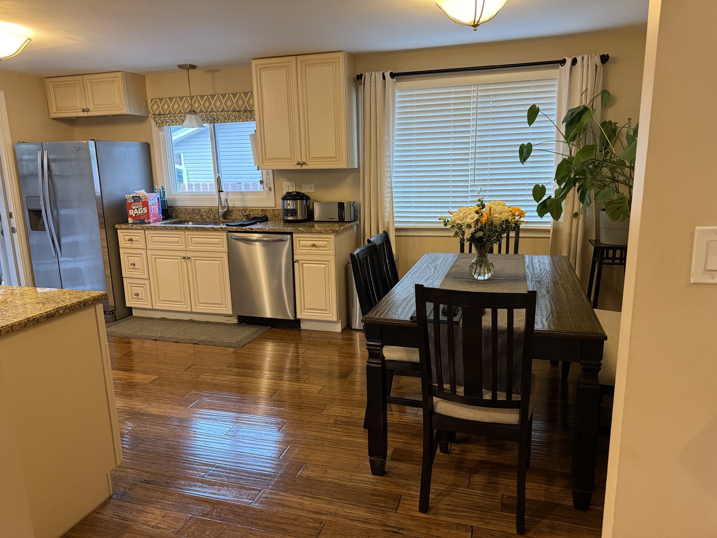 835 Williams Court, Schaumburg, IL 60193