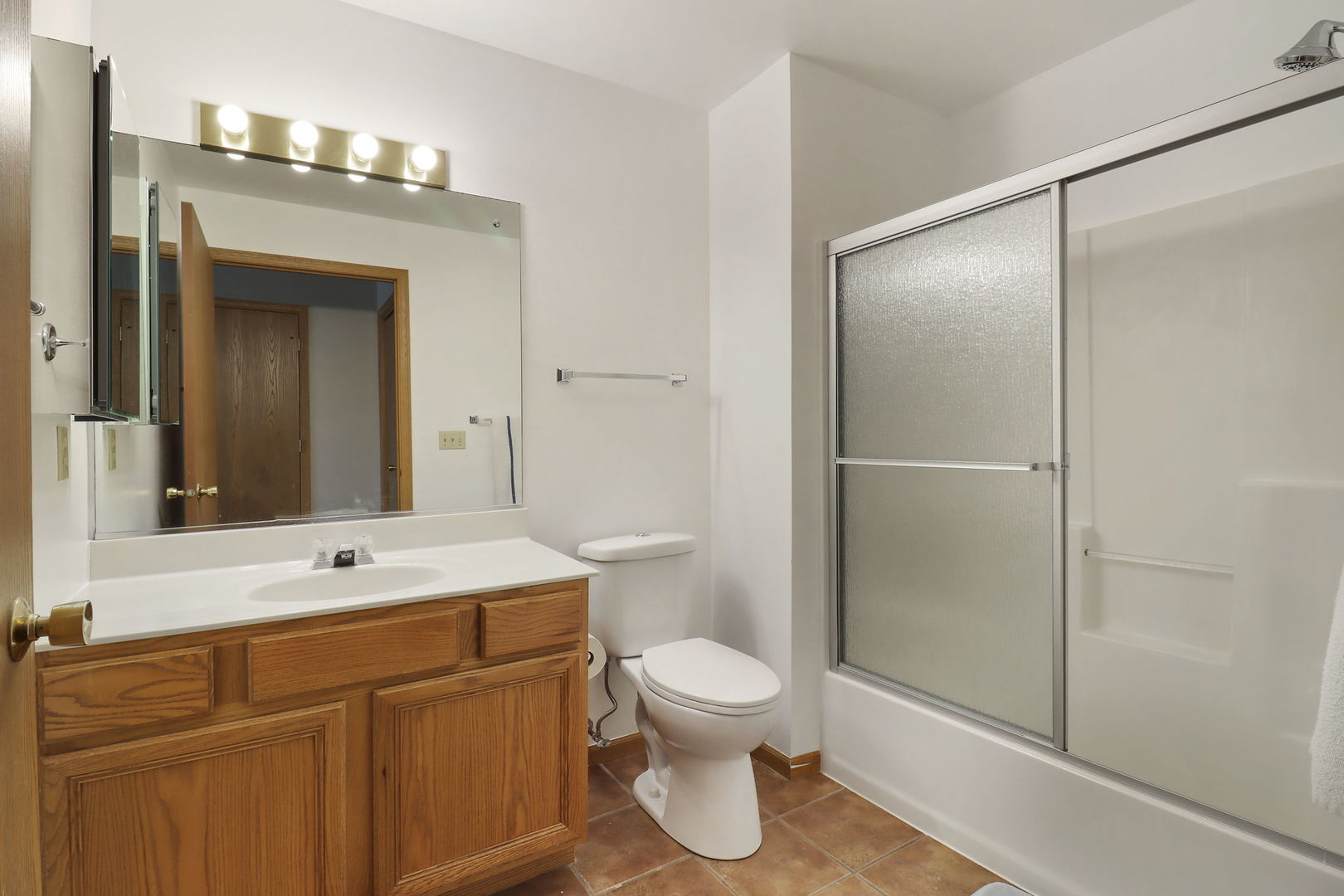 7304 98th Avenue #G, Kenosha, WI 53142