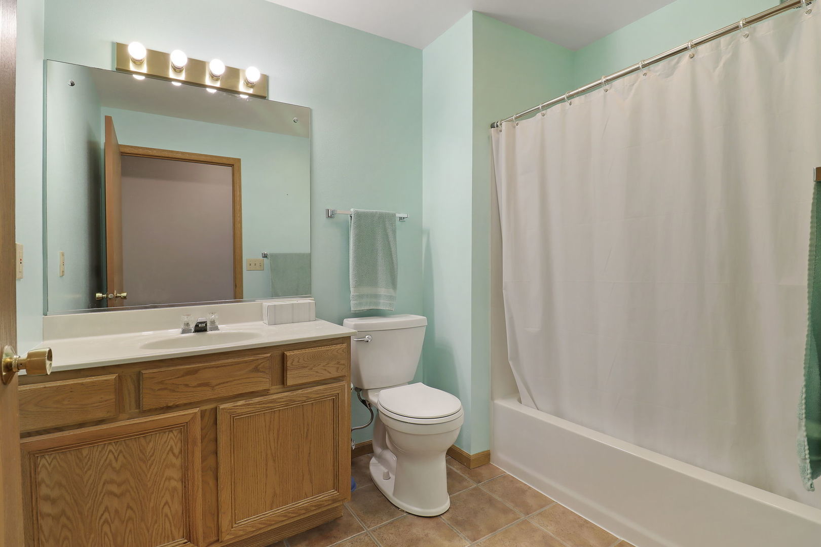 7304 98th Avenue #G, Kenosha, WI 53142