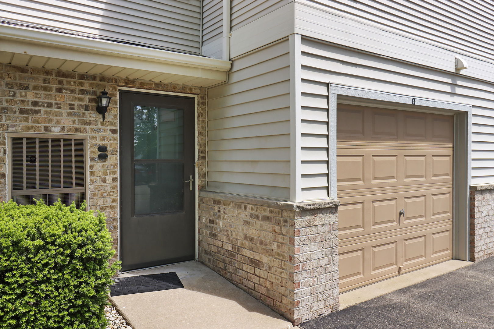 7304 98th Avenue #G, Kenosha, WI 53142