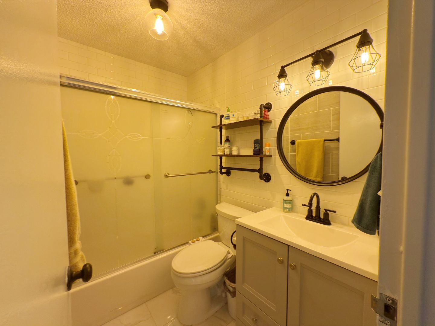 3925 Triumvera Drive #A15D, Glenview, IL 60025