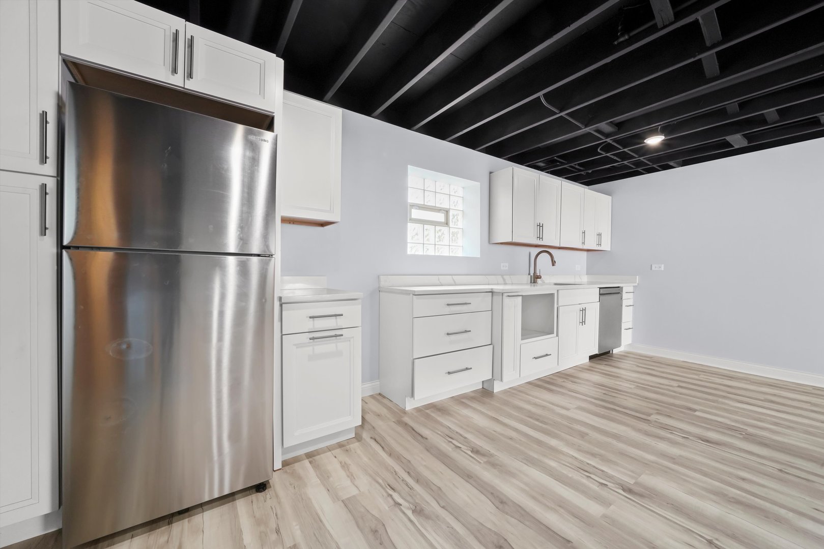 9842 S 88th Avenue, Palos Hills, IL 60465