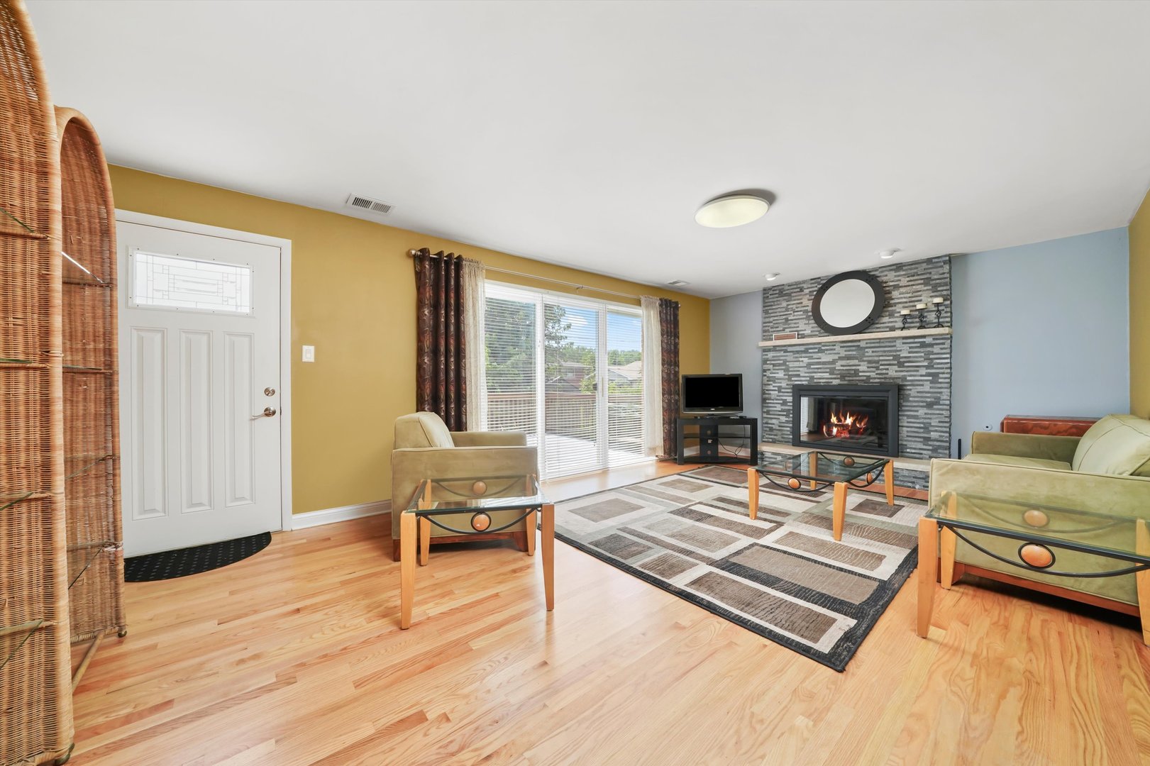 9842 S 88th Avenue, Palos Hills, IL 60465