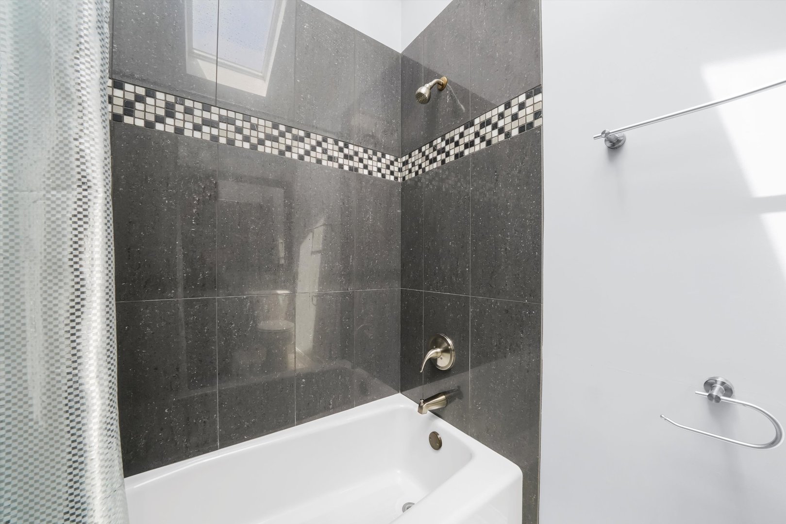 9842 S 88th Avenue, Palos Hills, IL 60465