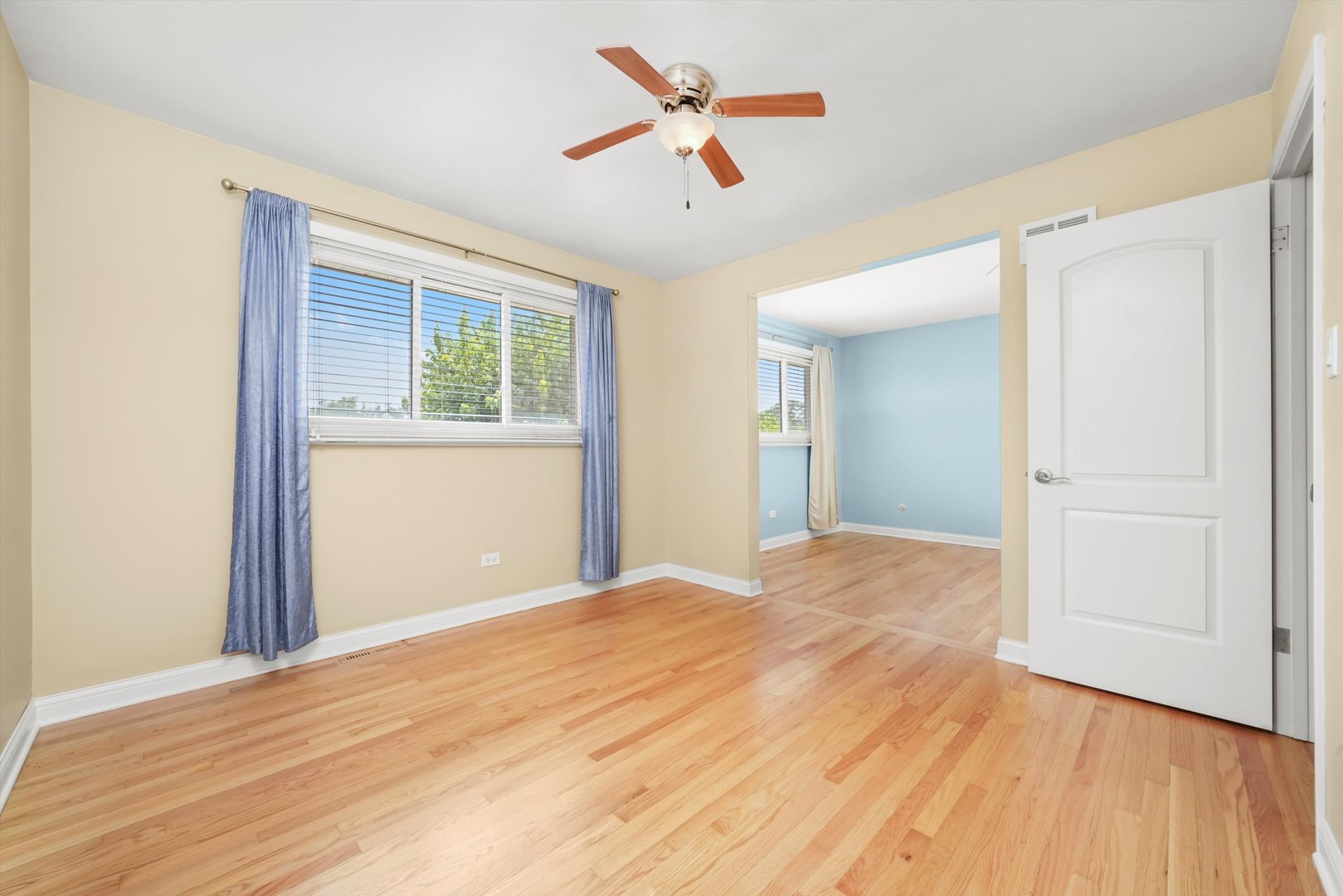 9842 S 88th Avenue, Palos Hills, IL 60465