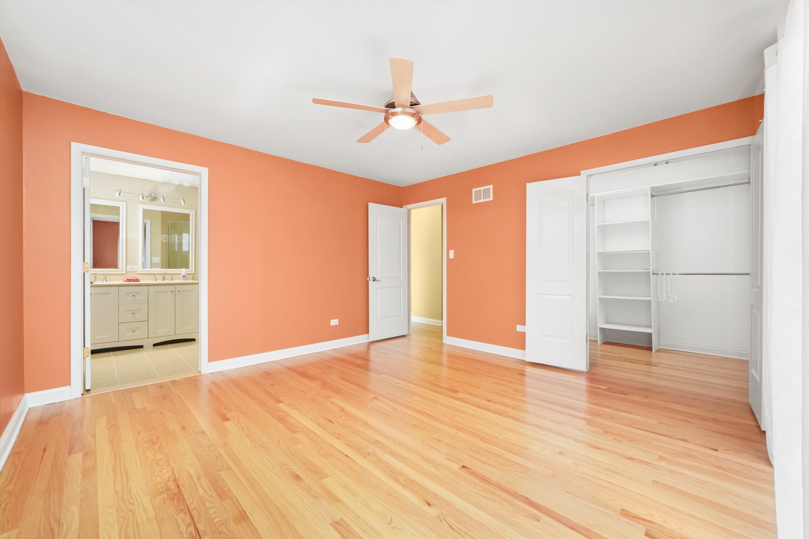 9842 S 88th Avenue, Palos Hills, IL 60465