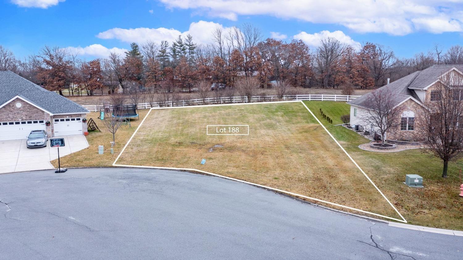8312 Doubletree Drive, Crown Point, IN 46307