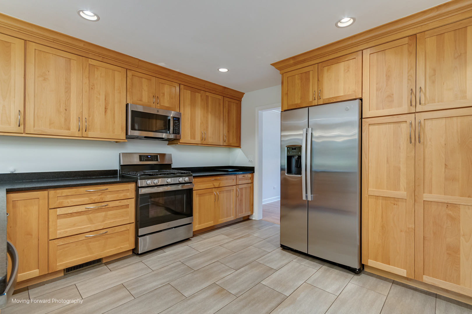 1763 Cass Court, Libertyville, IL 60048