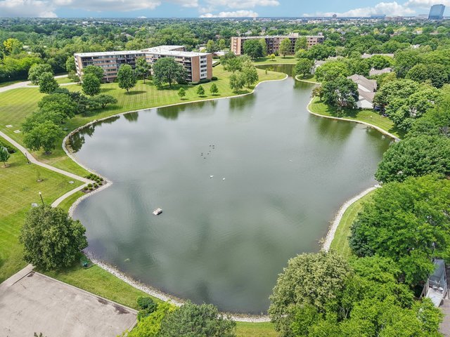 101 Bar Harbour Road #3C, Schaumburg, IL 60193