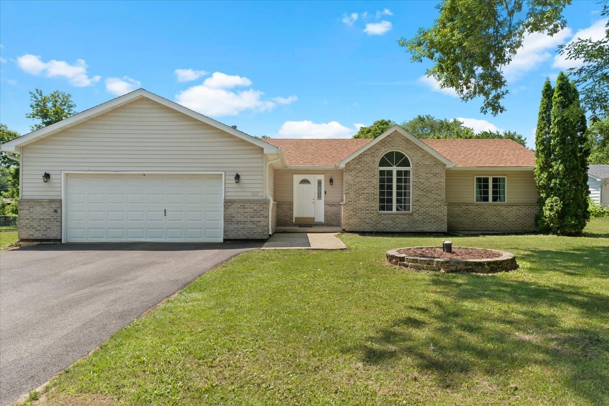 10067 W Logan Court, Zion, IL 60099