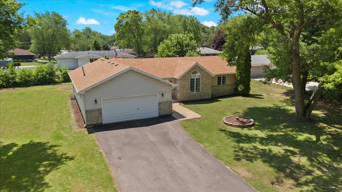 10067 W Logan Court, Zion, IL 60099