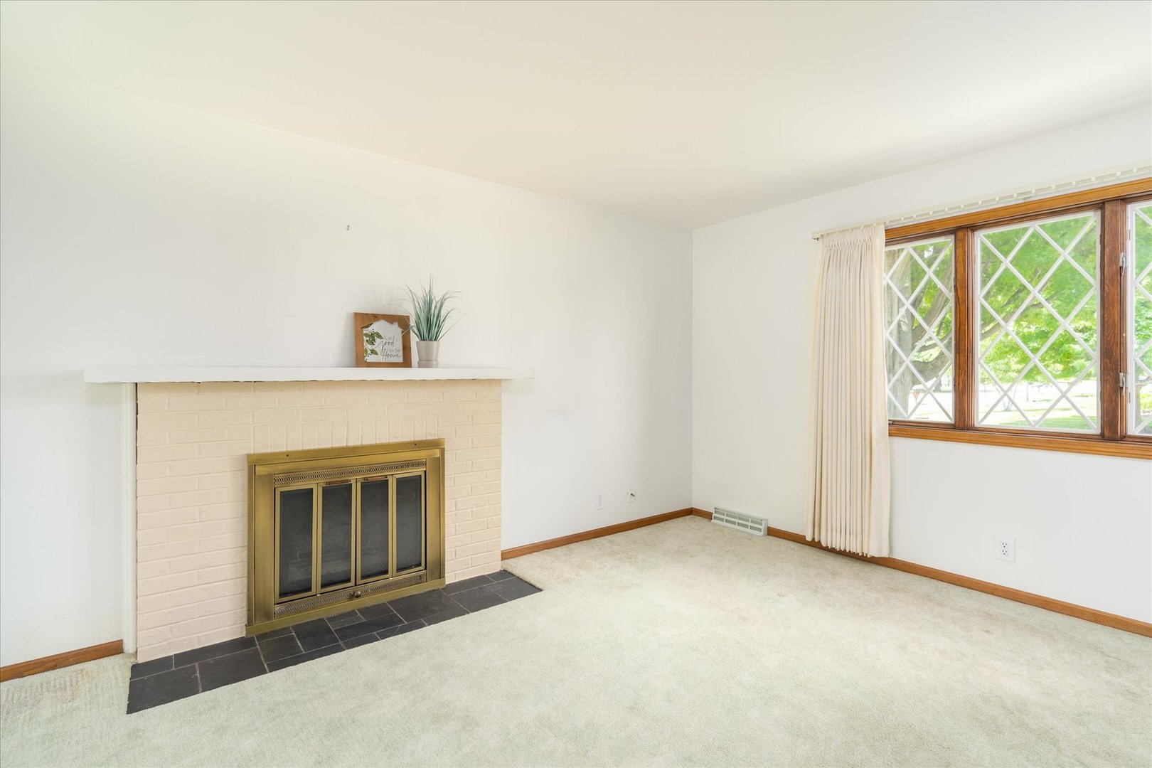 681 E Thompson Street #D, Princeton, IL 61356