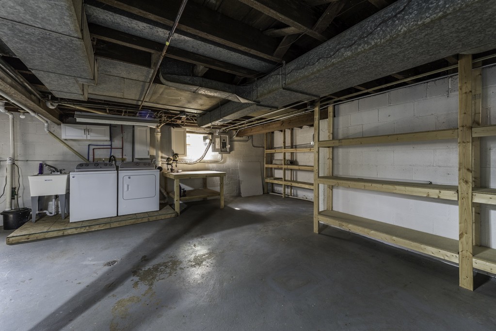 10415 W Ames Avenue, Beach Park, IL 60087