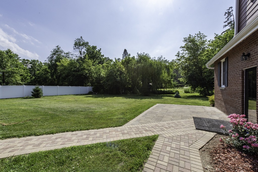 10415 W Ames Avenue, Beach Park, IL 60087