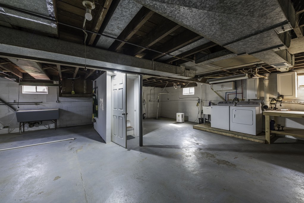 10415 W Ames Avenue, Beach Park, IL 60087