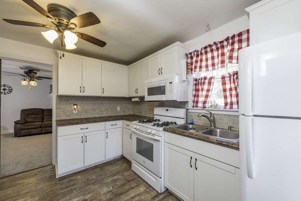 10415 W Ames Avenue, Beach Park, IL 60087