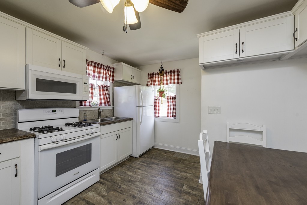 10415 W Ames Avenue, Beach Park, IL 60087