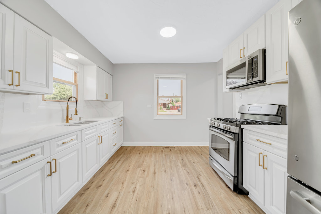 1304 Burnham Avenue, Calumet City, IL 60409