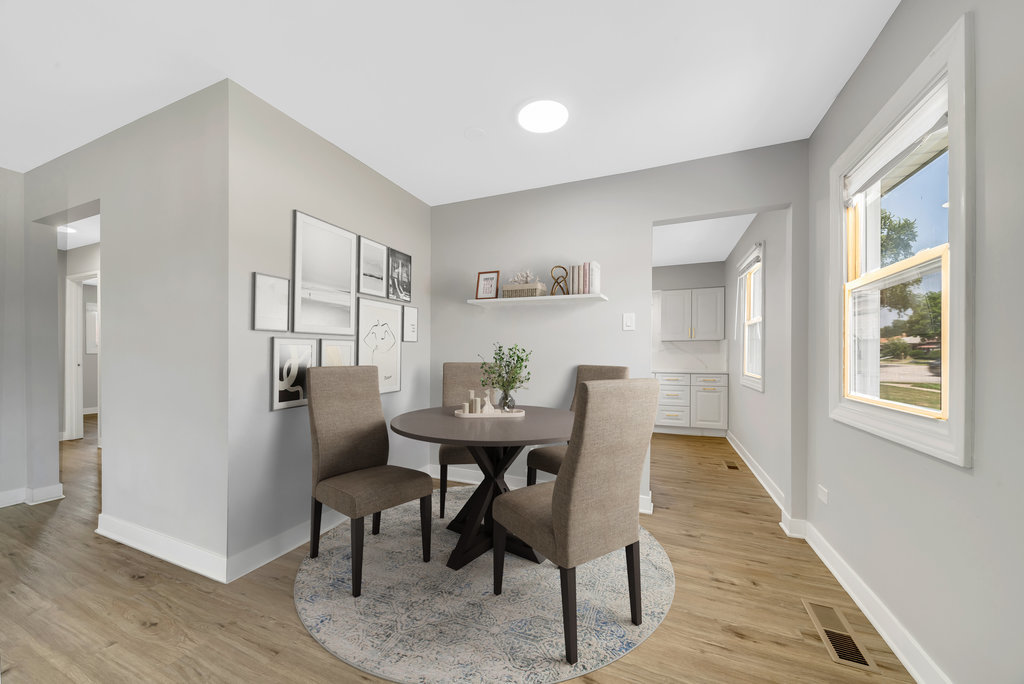1304 Burnham Avenue, Calumet City, IL 60409
