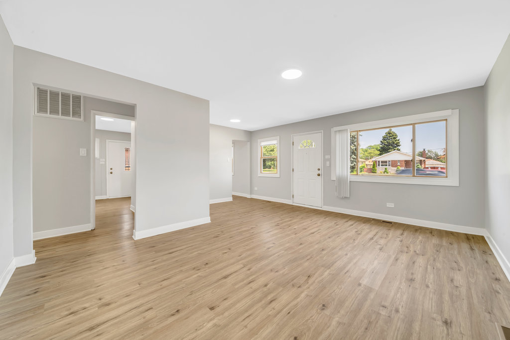 1304 Burnham Avenue, Calumet City, IL 60409