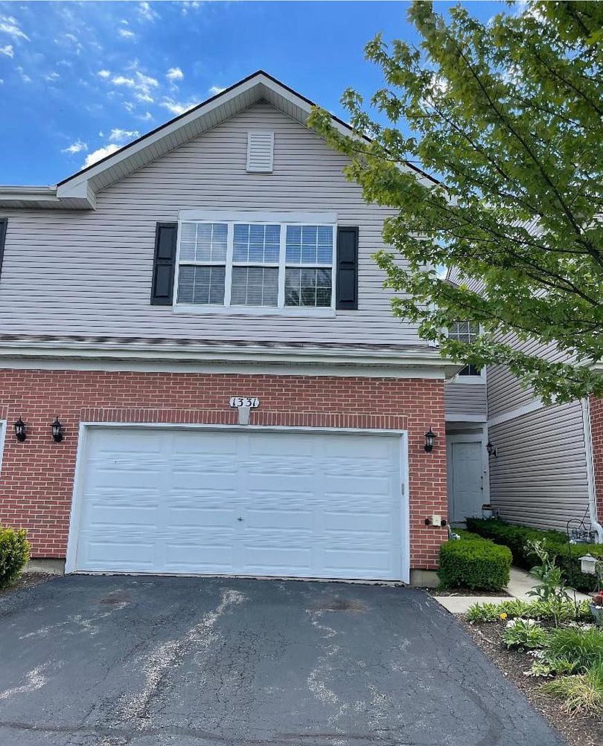 1331 W Crane View Court #1331, Round Lake, IL 60073