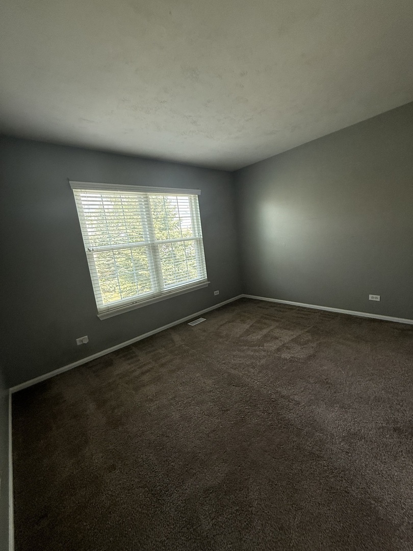 2340 Hudson Circle, Aurora, IL 60502