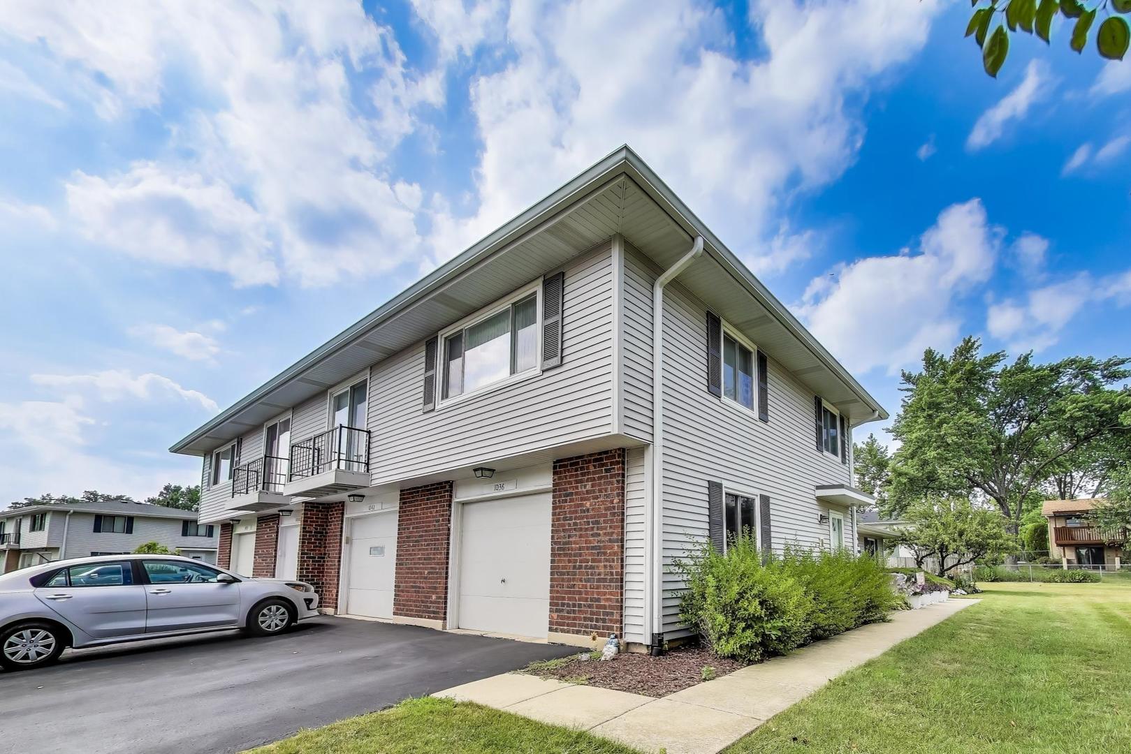 1042 Quanset Court, Schaumburg, IL 60194