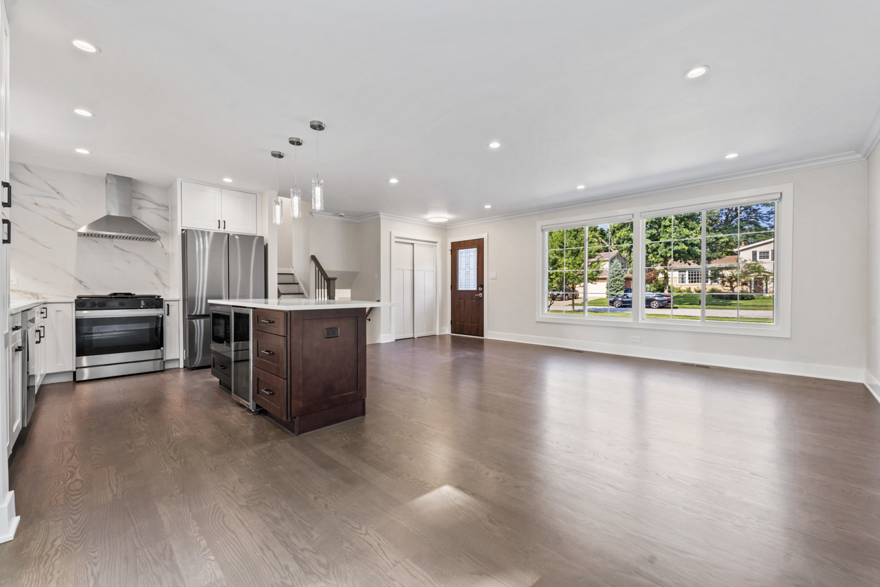 117 S Waverly Place, Mount Prospect, IL 60056