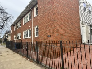 3711 S Michigan Avenue #2A, Chicago, IL 60653