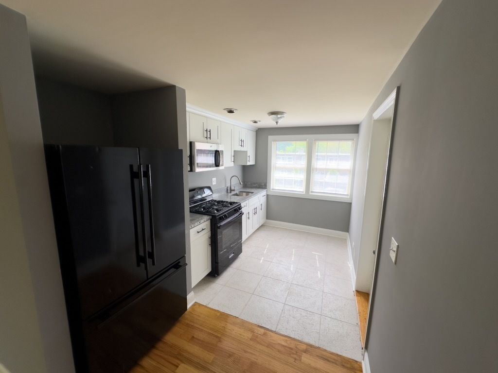 3711 S Michigan Avenue #2A, Chicago, IL 60653