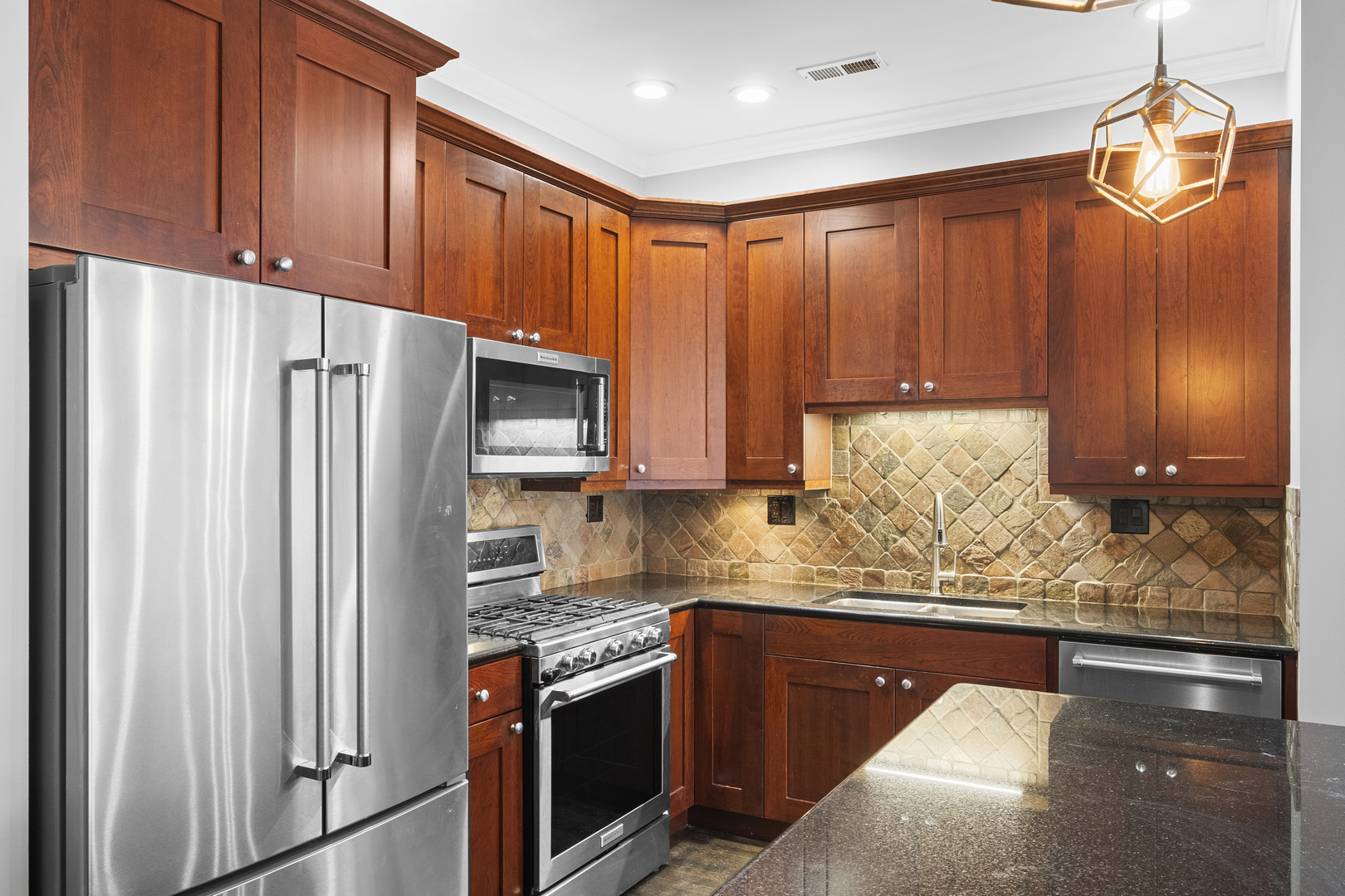 1355 W WASHINGTON Boulevard #4D, Chicago, IL 60607