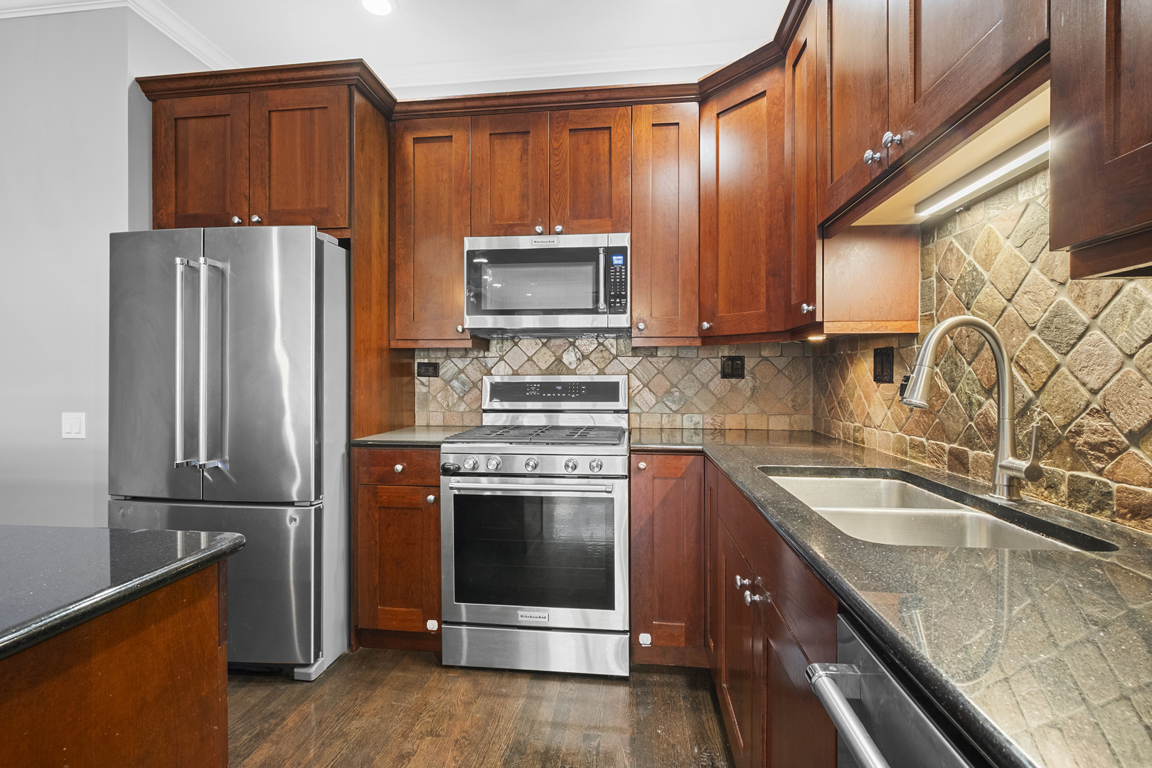 1355 W WASHINGTON Boulevard #4D, Chicago, IL 60607