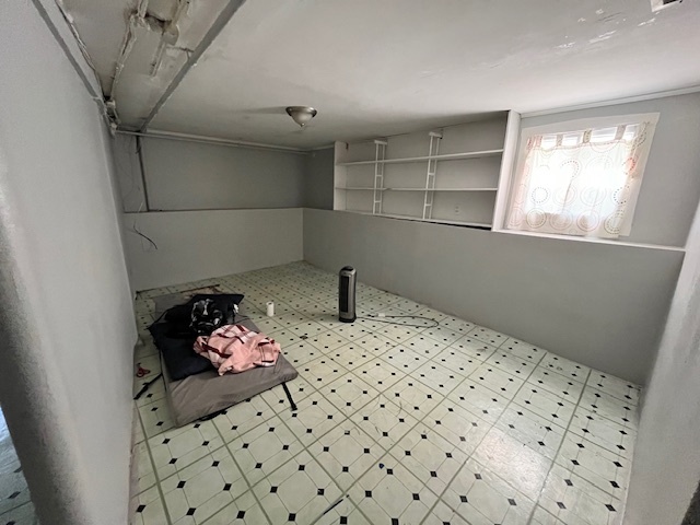 4160 W Eddy Street, Chicago, IL 60641