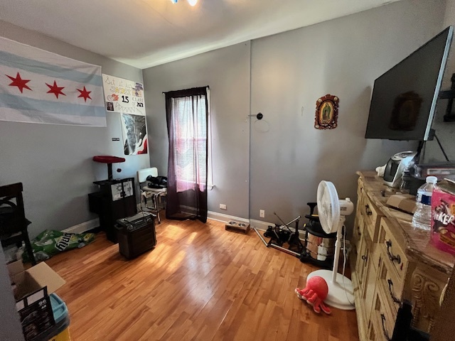 4160 W Eddy Street, Chicago, IL 60641