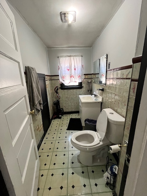 4160 W Eddy Street, Chicago, IL 60641