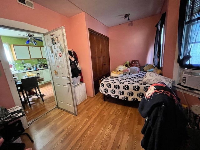 4160 W Eddy Street, Chicago, IL 60641