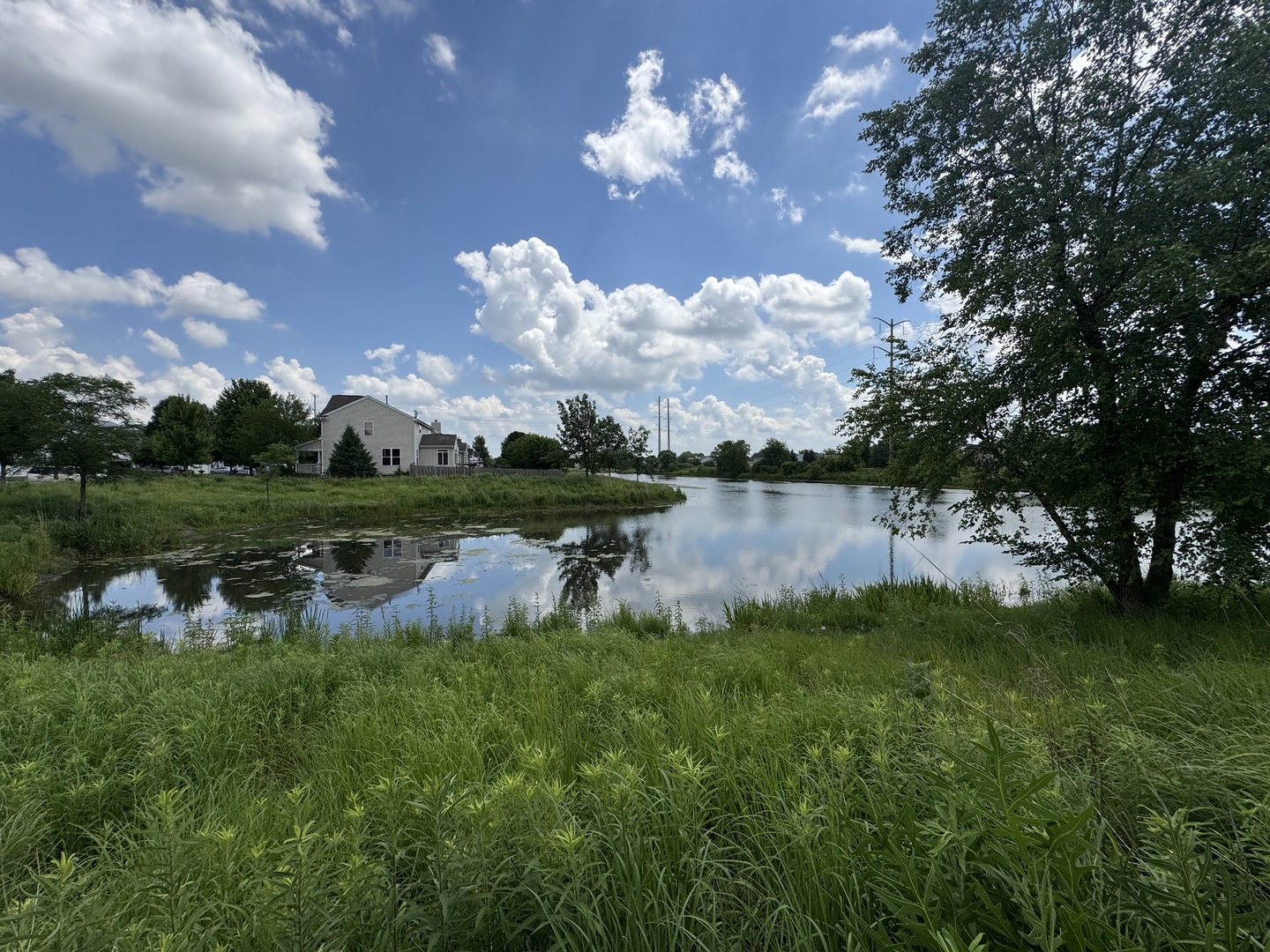 2942 Heather Lane, Montgomery, IL 60538