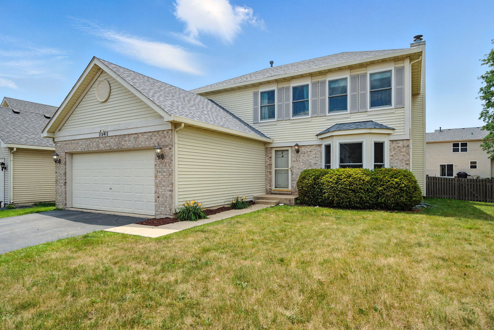 2942 Heather Lane, Montgomery, IL 60538